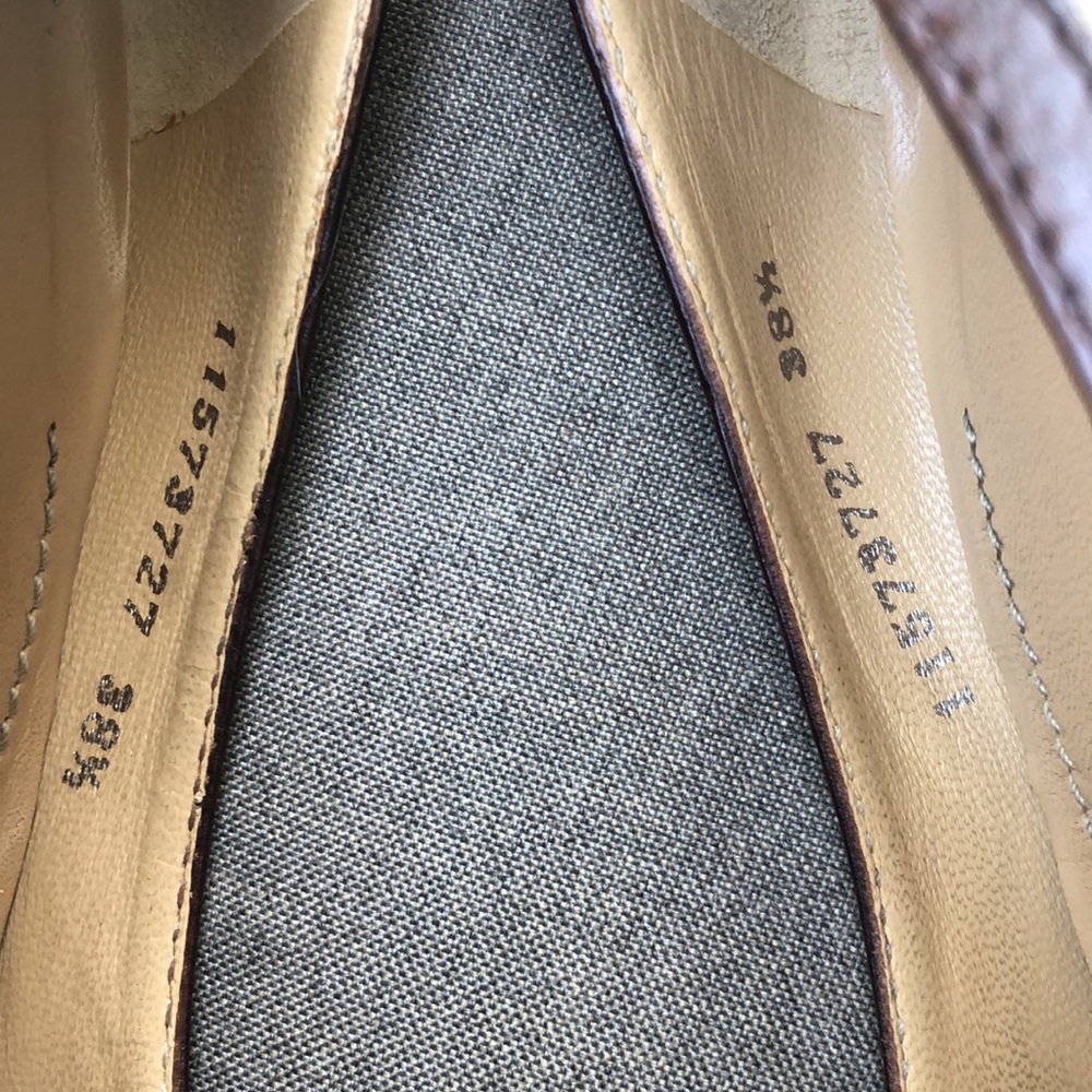 BURBERRY Signature Plaid Loafer Pump - Picture 7 of 12
